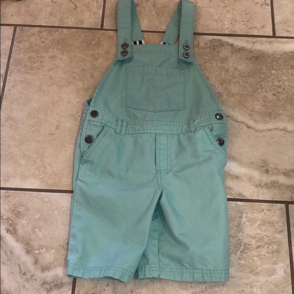 OshKosh B'gosh Other - Oshkosh short overalls